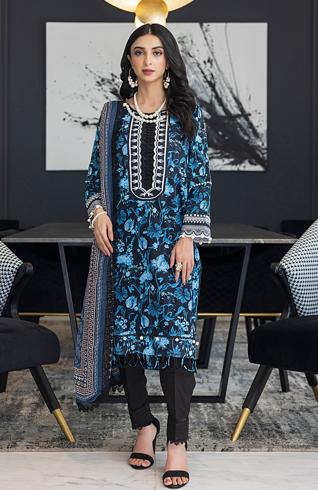 Digital Print Lawn 3pc Suit-CDC-V4-24-09 Digital Print Lawn 3pc Suit-CDC-V4-24-09 - Image 3