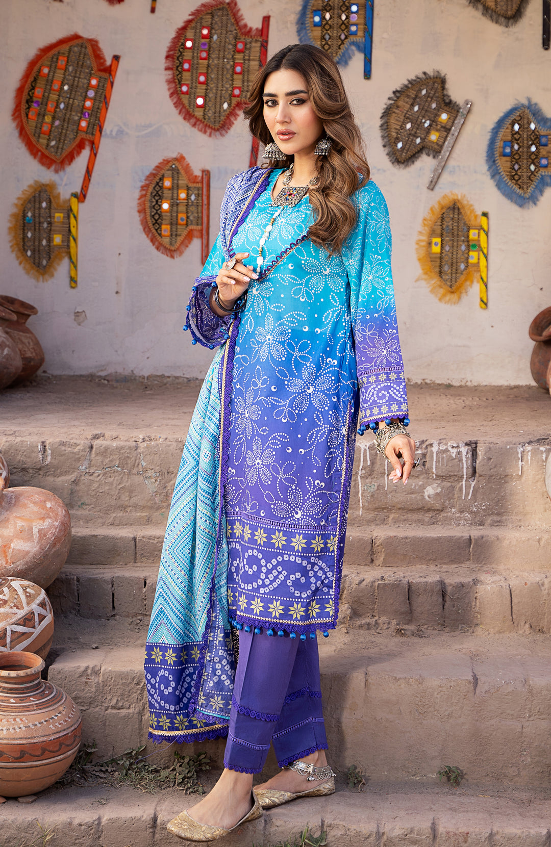 Chunri Print Lawn 3pc Suit-MSH-24-10 Chunri Print Lawn 3pc Suit-MSH-24-10 - Image 3