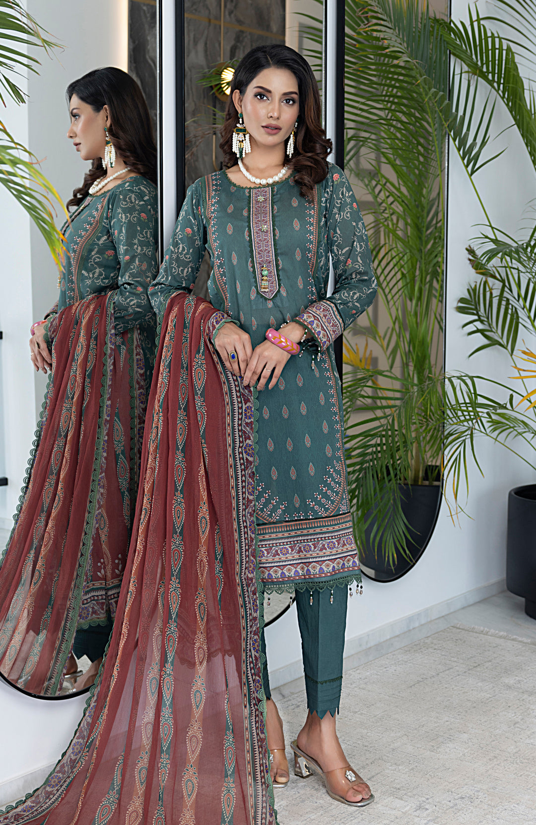 Digital Print Lawn 3pc Suit-CDC-V4-24-09 Digital Print Lawn 3pc Suit-CDC-V4-24-09