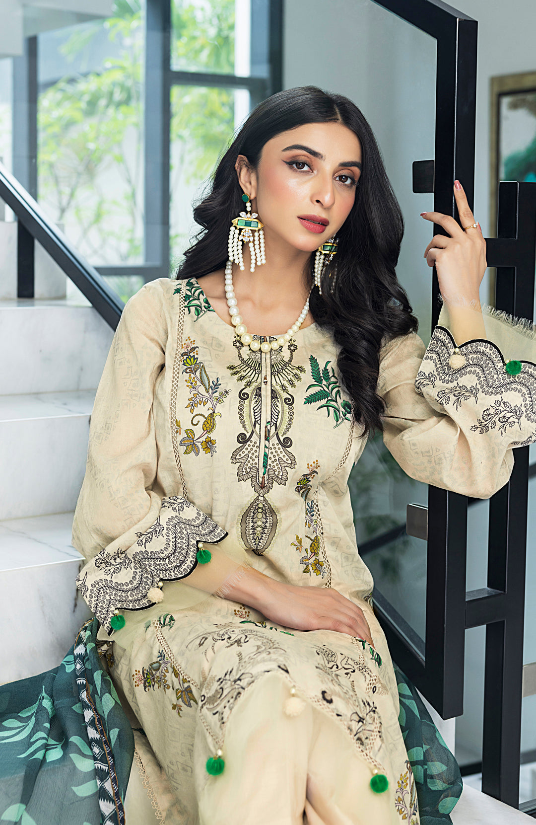 Digital Print Lawn 3pc Suit-CDC-V4-24-09 Digital Print Lawn 3pc Suit-CDC-V4-24-09 - Image 2