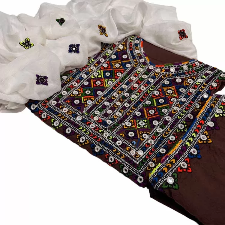 hand embroidery sindhi dress design 220 Dress sindhi ideas in 2026